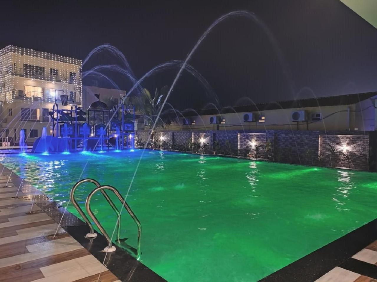 Hotel Hindusthan Inn Mandarmani Buitenkant foto